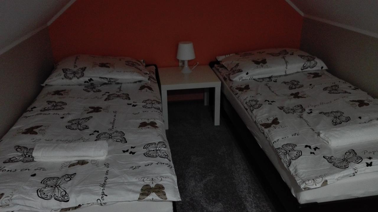 Tropikalna Odnowa Bed and Breakfast Falkowo Exteriör bild